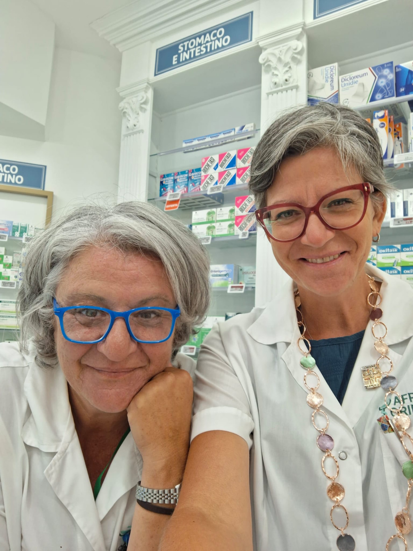 Olga e Francesca, titolari della Farmacia Africa Orientale